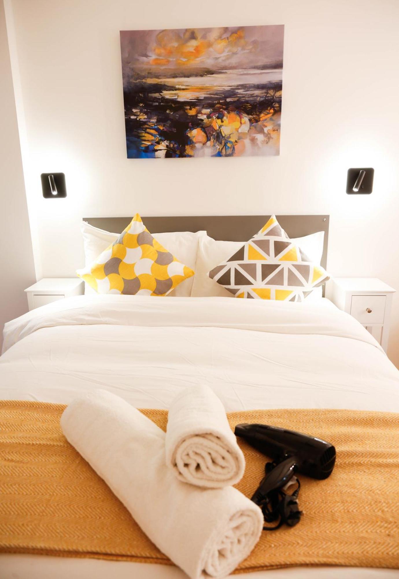 New Luxury Rooms In The Heart Of London Next To Shops, Cafes, Bars & Metro With Shared Bathrooms Buitenkant foto
