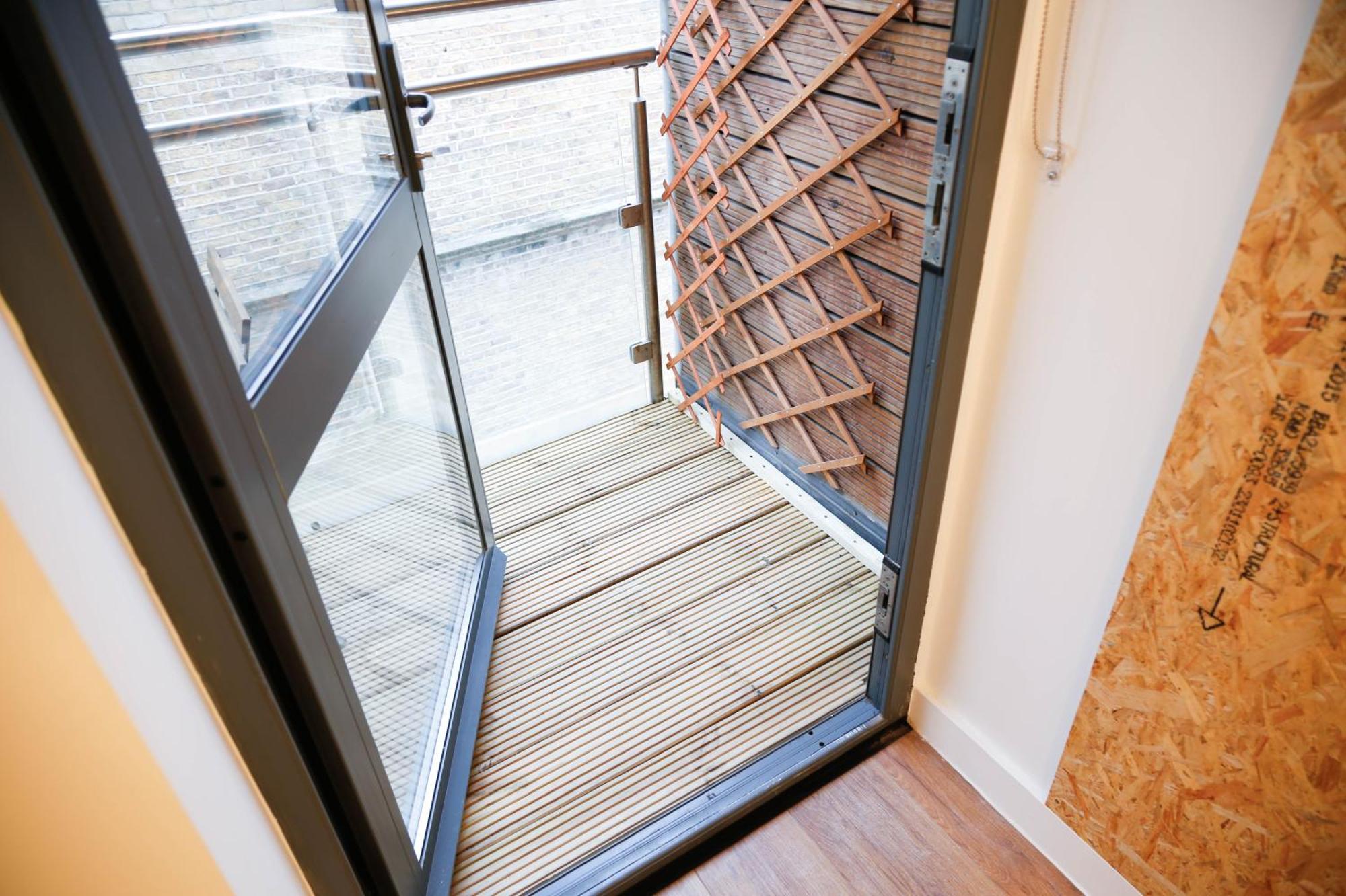 New Luxury Rooms In The Heart Of London Next To Shops, Cafes, Bars & Metro With Shared Bathrooms Buitenkant foto