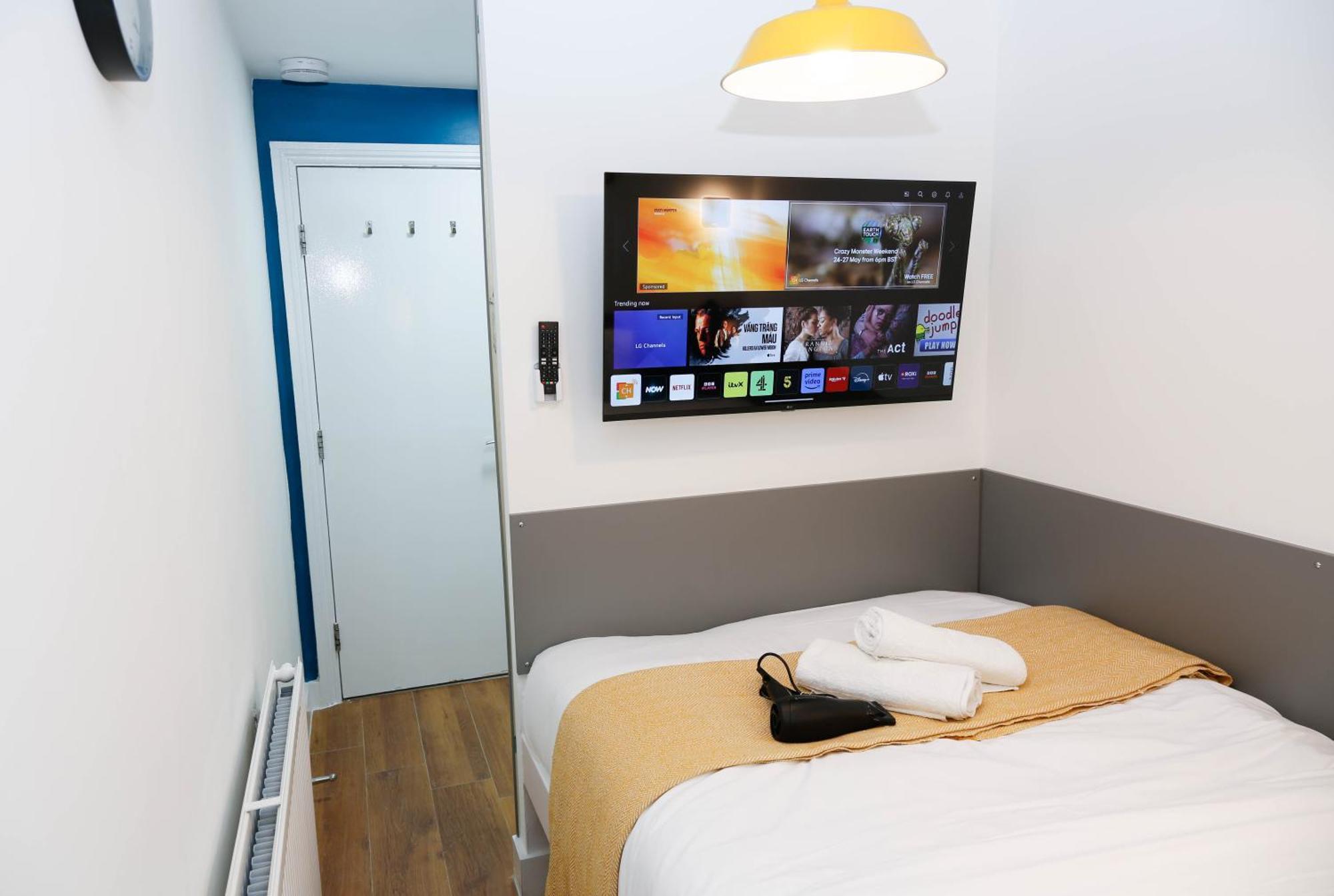 New Luxury Rooms In The Heart Of London Next To Shops, Cafes, Bars & Metro With Shared Bathrooms Buitenkant foto