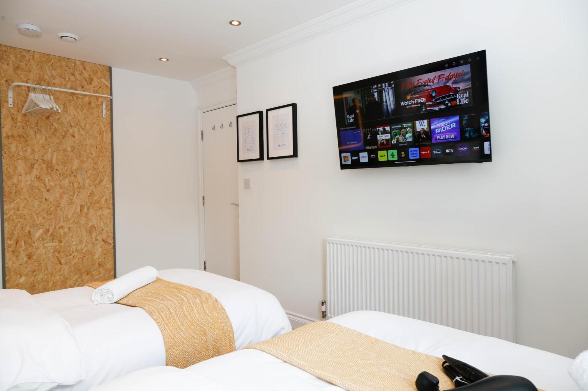 New Luxury Rooms In The Heart Of London Next To Shops, Cafes, Bars & Metro With Shared Bathrooms Buitenkant foto